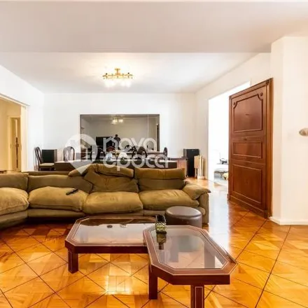 Buy this 4 bed apartment on Avenida Rainha Elizabeth in Ipanema, Rio de Janeiro - RJ