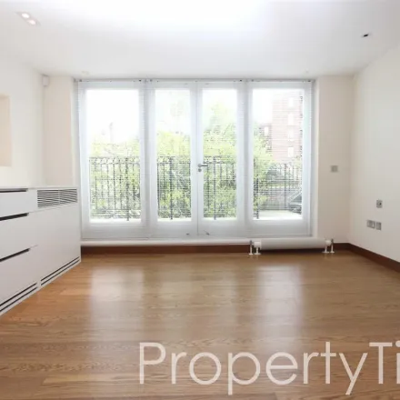 Image 2 - 3 Belsize Park Mews, London, NW3 5BL, United Kingdom - Apartment for rent