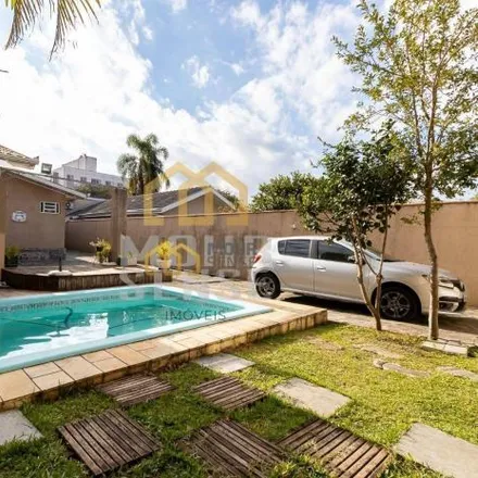 Buy this 5 bed house on Rua Carlos de Campos 1398 in Boa Vista, Curitiba - PR
