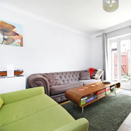 Rent this 3 bed house on Pearman Street in London, SE1 7RU