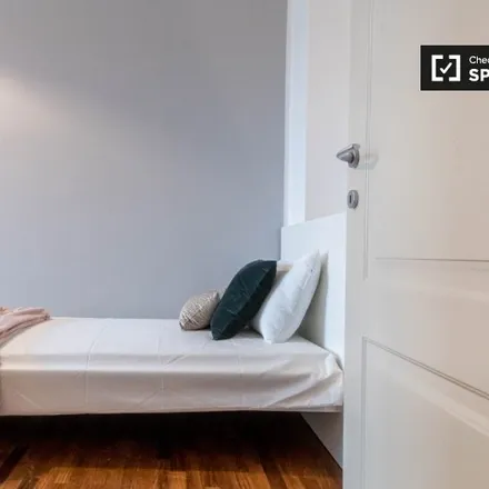 Rent this 3 bed room on Via Romolo Gessi in 20146 Milan MI, Italy