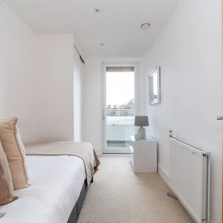 Image 6 - London, E14 7QZ, United Kingdom - Apartment for rent