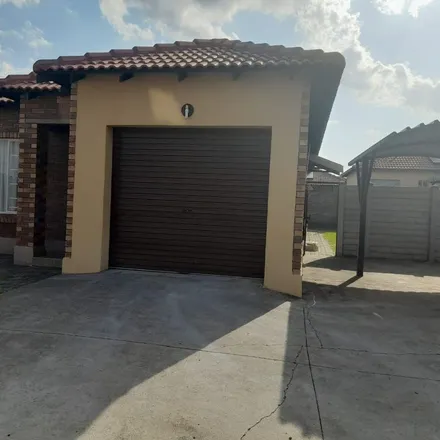 Image 5 - 2nd Avenue, Rustenburg Ward 34, Rustenburg, 0393, South Africa - Townhouse for rent