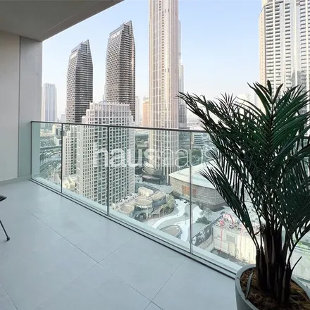 Rent this 3 bed apartment on Sheikh Mohammed bin Rashid Boulevard in Downtown Dubai, Dubai