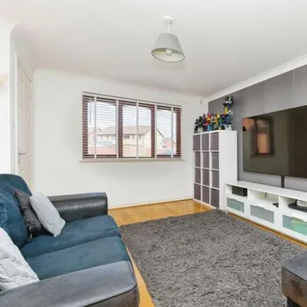 Image 3 - Harbury Place, Glasgow, G14 0LH, United Kingdom - Duplex for sale