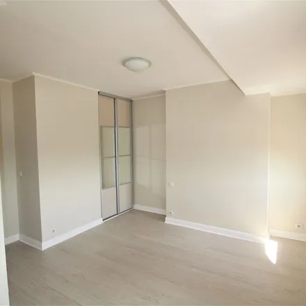 Rent this 4 bed apartment on 10 Rue de Nantes in 33300 Bordeaux, France