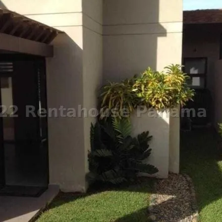 Buy this 4 bed house on Calle 11 in Bosques del Pacífico, Veracruz