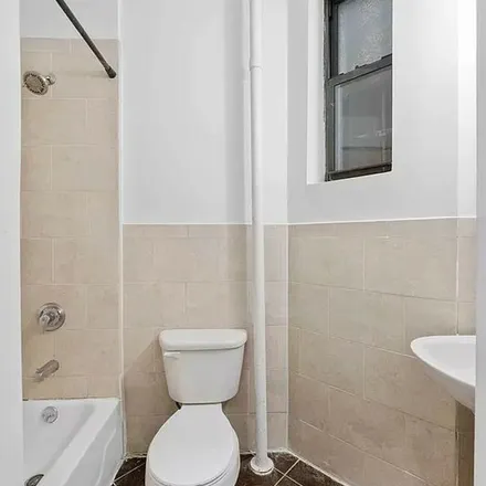 Image 3 - 504 West 44th Street, New York, NY 10036, USA - Apartment for rent