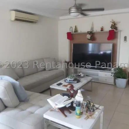 Rent this 2 bed apartment on UPIM in Avenida 1 C Norte, El Cangrejo