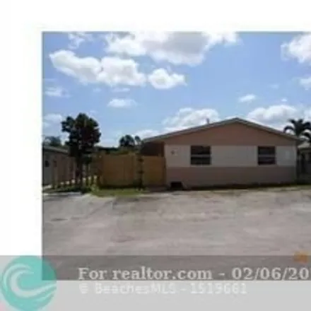 Image 1 - 766 Northwest 4th Avenue, Fort Lauderdale, FL 33311, USA - House for rent