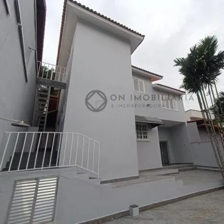Rent this 3 bed house on Avenida Estácio de Sá in Parque Rincão, Cotia - SP