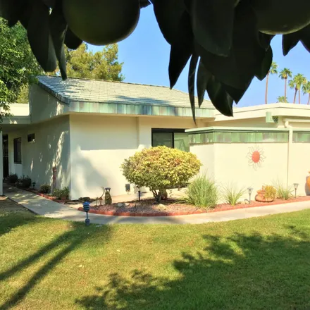 Rent this 3 bed condo on 1398 South Sunrise Way in Palm Springs, CA 92264