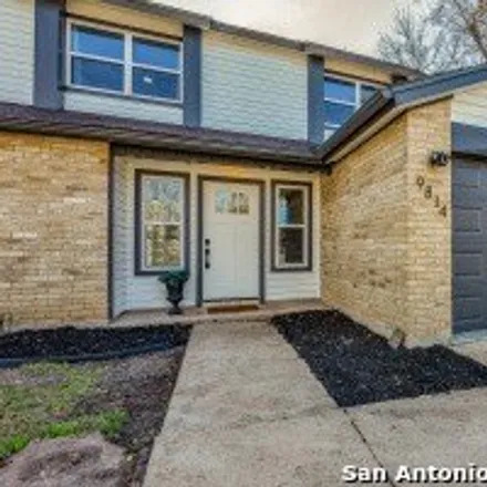 Image 4 - 9816 Broad Forest Street, San Antonio, TX 78250, USA - House for sale