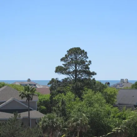 Buy this 3 bed condo on 5802 Palmetto Drive in Isle of Palms, Charleston County