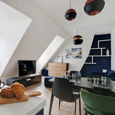 Image 7 - 11 Rue Fourcroy, 75017 Paris, France - Apartment for rent