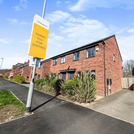 Buy this 3 bed duplex on 83 in 1 Peony Rise, Leeds