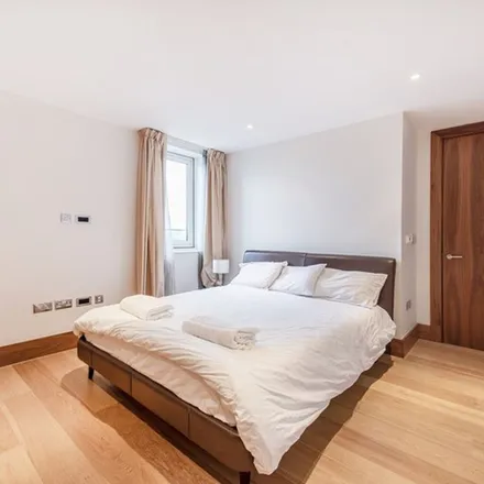 Rent this 2 bed apartment on 219 Baker Street in London, NW1 6XE
