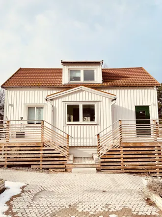 Rent this 3 bed apartment on Anhaltsvägen in 191 42 Sollentuna kommun, Sweden