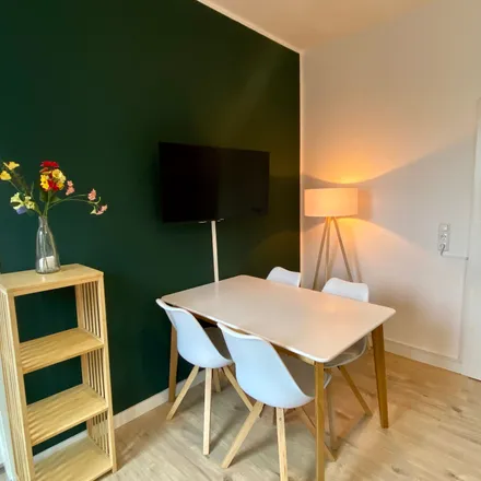 Rent this 2 bed apartment on Harrisleer Straße 43 in 24939 Flensburg, Germany