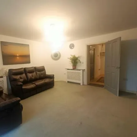 Image 2 - Pendean Way, Sutton-in-Ashfield, NG17 1LY, United Kingdom - Duplex for rent
