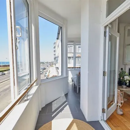 Image 1 - Walsingham Road, Hove, BN3 4FB, United Kingdom - Apartment for rent