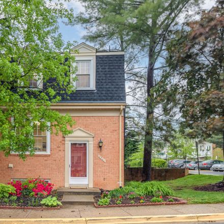 Rent this 4 bed townhouse on Patternbond Dr in Silver Spring, MD
