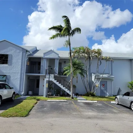 Rent this 2 bed apartment on 960 North Franklin Avenue in Homestead, FL 33034