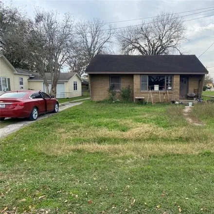 Buy this 4 bed house on 1012 Avenue G in Bay City, TX 77414