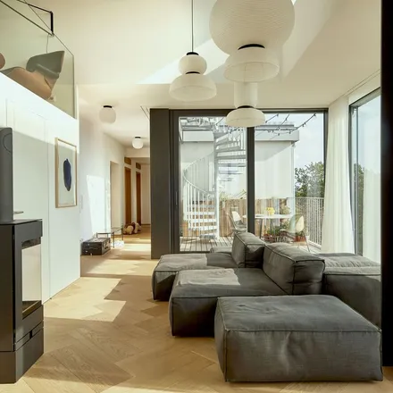 Rent this 5 bed apartment on Glogauer Straße 18 in 10999 Berlin, Germany