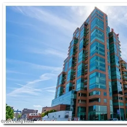 Image 1 - Waterfront Park Place, 222 East Witherspoon Street, Louisville, KY 40202, USA - Condo for rent