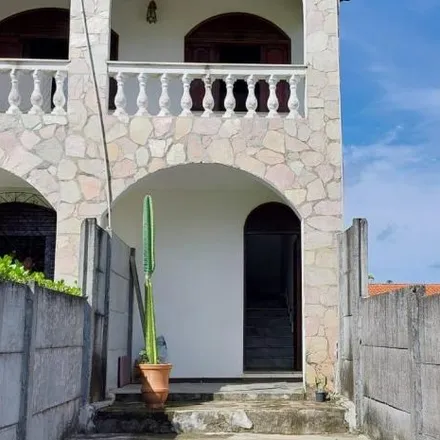 Rent this 4 bed house on Rua Luís Eduardo Magalhães in Itapuã, Salvador - BA