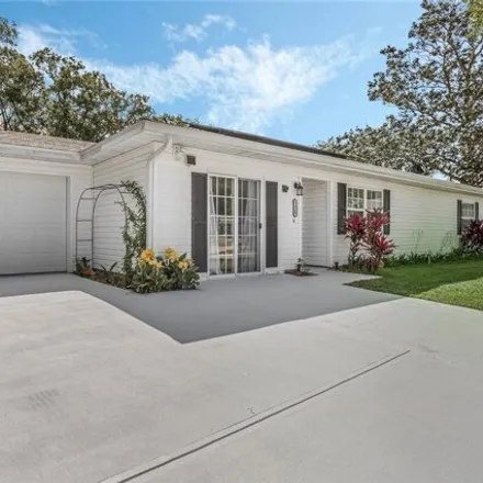 Buy this 3 bed house on 7399 Beacon Place in Goldenrod, Seminole County