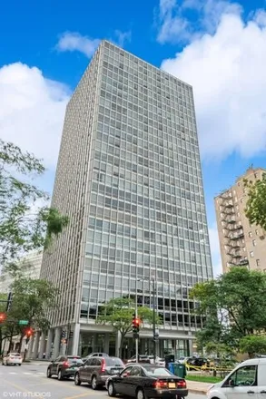 Buy this studio condo on 2400 North Lakeview in 2400 North Lakeview Avenue, Chicago