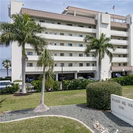 Buy this 2 bed condo on 1557 Park Beach Circle in Punta Gorda, FL 33950