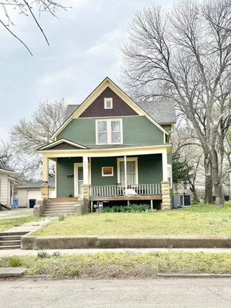 Buy this 4 bed house on 349 South 15th Street in Independence, KS 67301