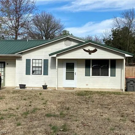 Buy this 3 bed house on 294 Marvin Street in Hackett, Sebastian County