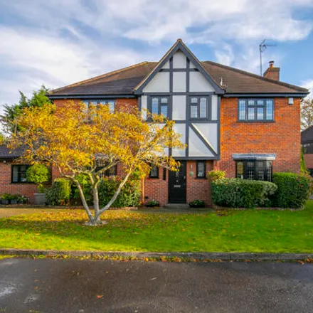Buy this 5 bed house on Northfield in Loughton, IG10 4ED