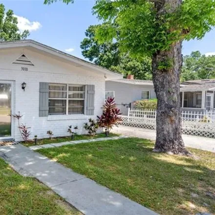 Buy this 3 bed house on 3106 East Chelsea Street in Altamira Heights, Tampa