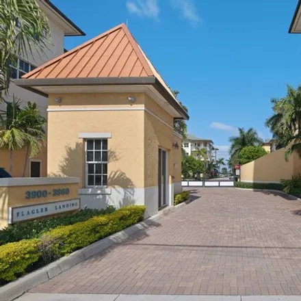 Buy this 2 bed condo on 231 Flagler Lane in West Palm Beach, FL 33407