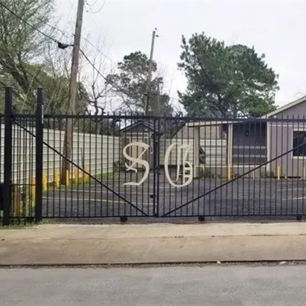 Rent this studio house on 6815 Scott St in Houston, Texas