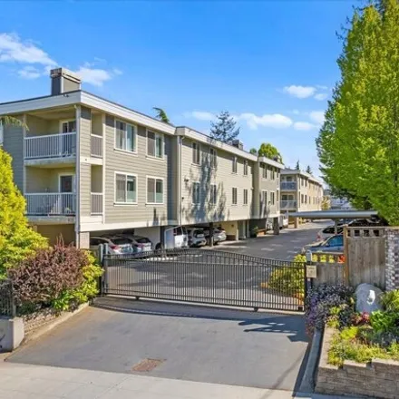 Buy this 1 bed condo on SpectraCal in 17544 Midvale Avenue North, Richmond Highlands