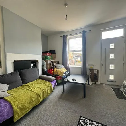Image 3 - Newton Street, Sefton, PR9 7SS, United Kingdom - Duplex for rent
