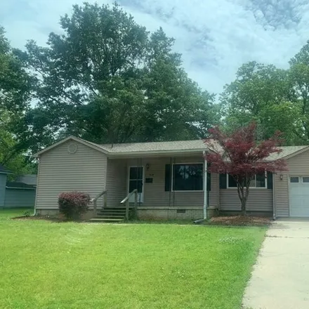 Buy this 3 bed house on 511 West 14th Street in Stuttgart, AR 72160