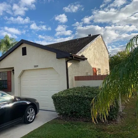 Image 3 - 1301 Southeast Carrington Court, Port Saint Lucie, FL 34952, USA - House for rent