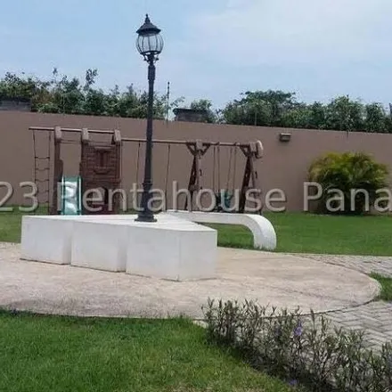 Buy this 4 bed house on Calle San Francisco in Quintas Versalles, Don Bosco