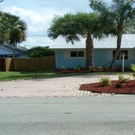 Buy this 3 bed house on 2008 Southwest Sunset Trail in Palm City, FL 34990