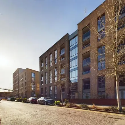 Buy this 2 bed apartment on Chamberlain Court in 1-59 Silwood Street, South Bermondsey