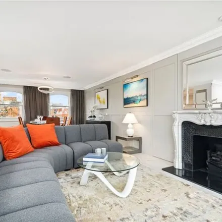 Image 2 - Charing Cross, London, SW1A 2DX, United Kingdom - Apartment for rent