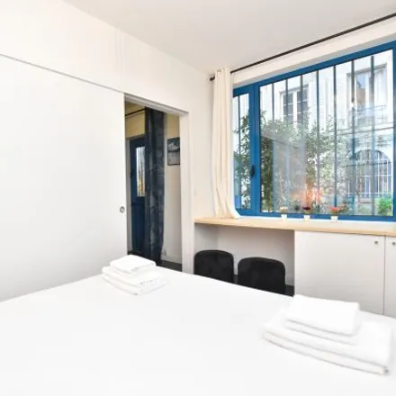Image 4 - 79 Rue Réaumur, 75002 Paris, France - Apartment for rent