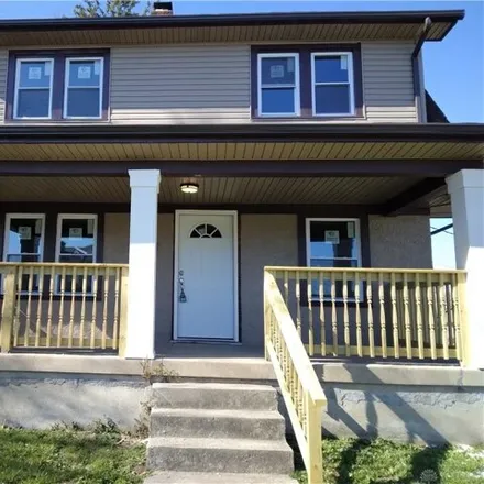 Buy this 3 bed house on 1211 Catalpa Drive in Dayton, OH 45402
